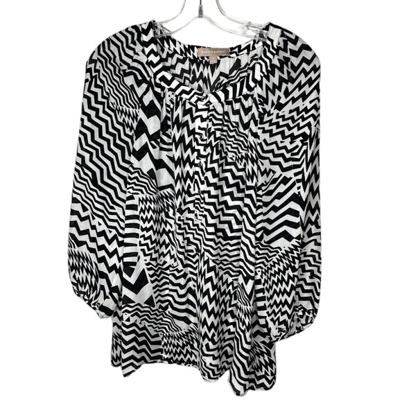 Banana Republic Sheer Top - Picture 1 of 7